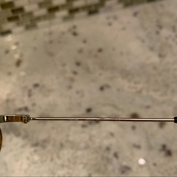 Ray Ban sunglasses - yellow small aviator glasses - Picture 2 of 9